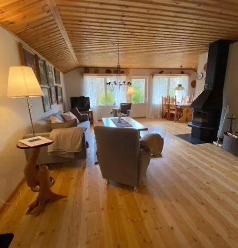 Bjoersjoedal Lake House'S