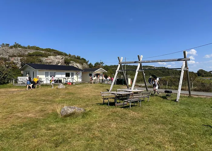 Backstugan - Litet Hus Med Storslaget Laege